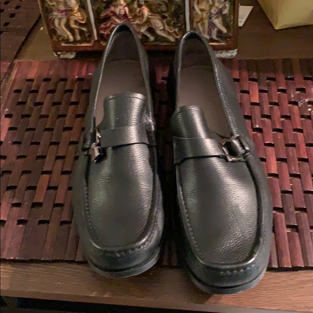 Salvatore Ferragamo brand new shoes in black,